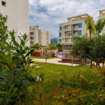 Holiday House Solemare Орикум Экстерьер фото