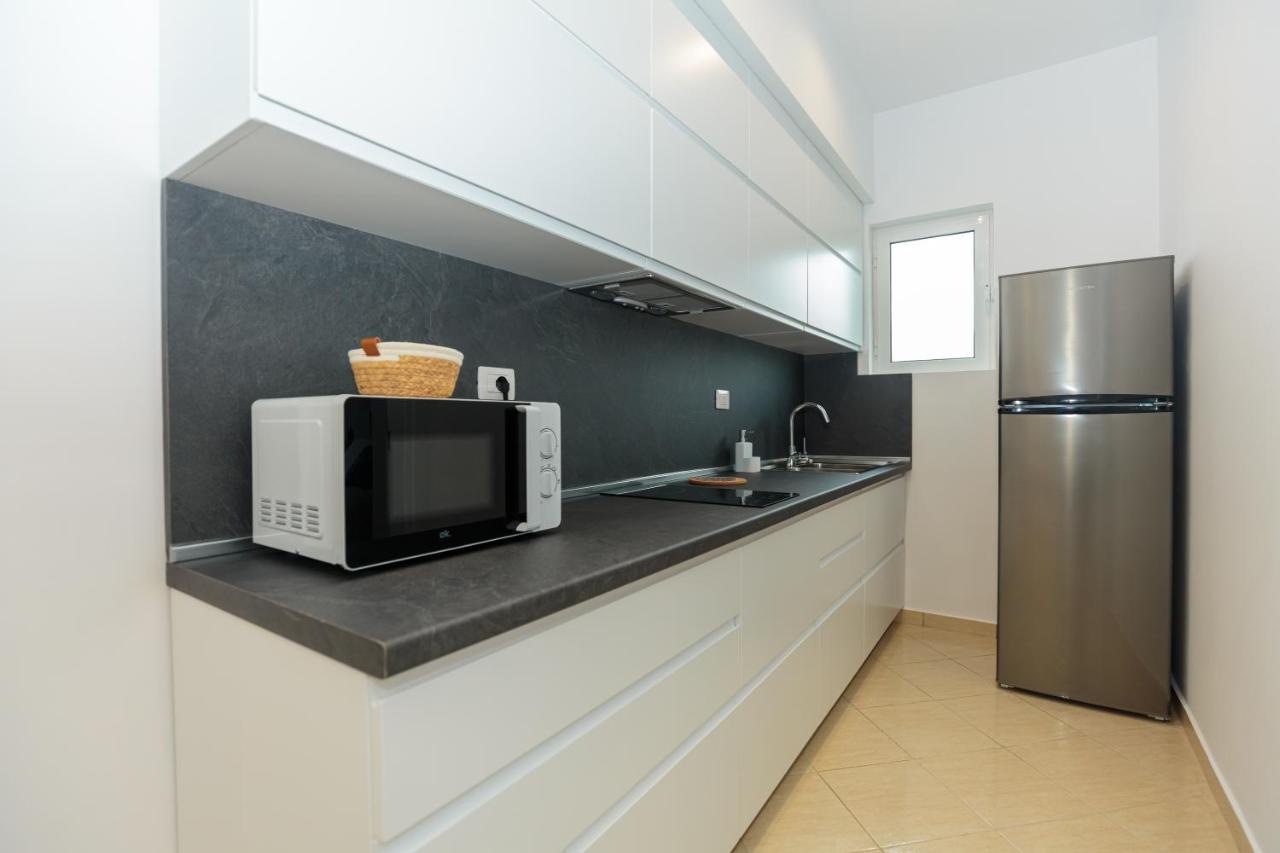 Holiday House Solemare Орикум Экстерьер фото