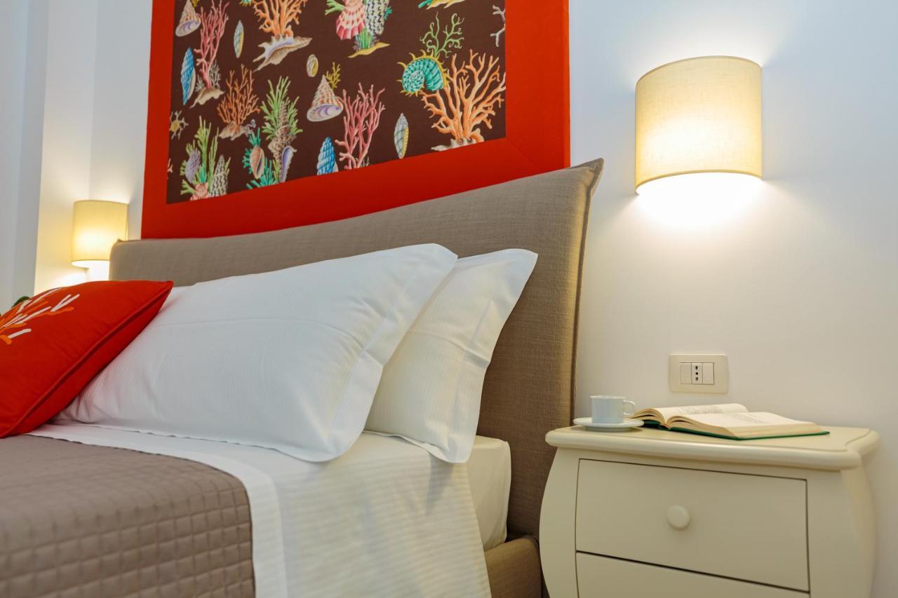 Holiday House Solemare Орикум Экстерьер фото